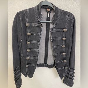 FREE PEOPLE women’s denim military jacket size XS